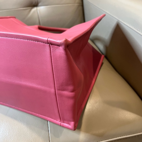 Dior Medium Embossed book tote - Picture 10 of 17